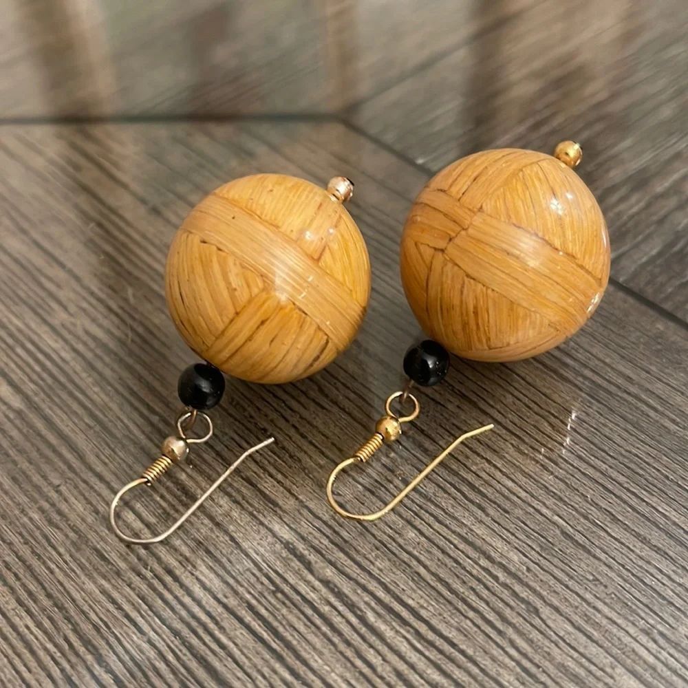 Vintage Straw / Woven Bamboo Ball Earrings